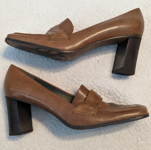 COPY - Nine west brown heels - Picture 3 of 6